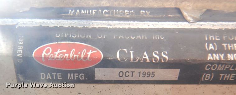 image for item DM5425 1996 Peterbilt 378  semi truck