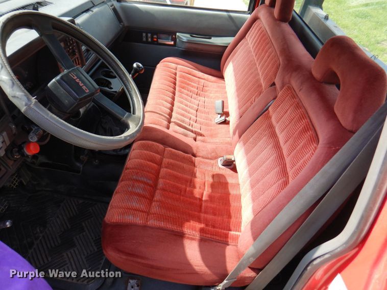 image for item DM6184 1998 GMC C6500  rollback truck