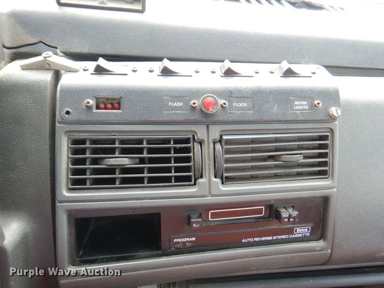 image for item DM6184 1998 GMC C6500  rollback truck