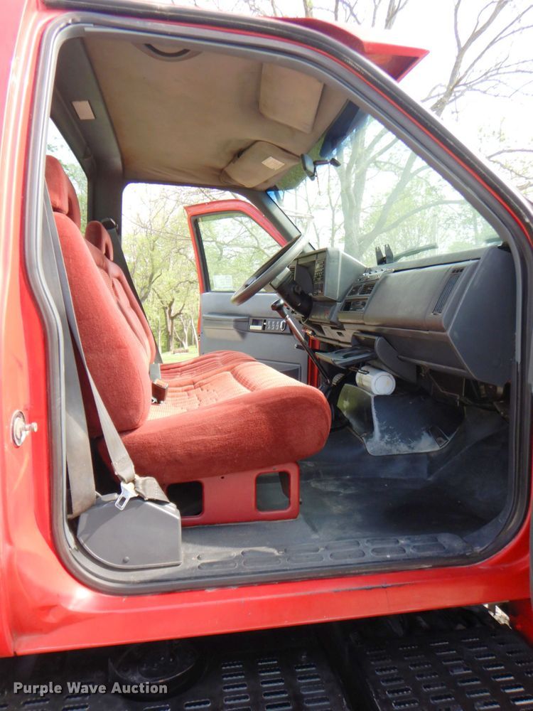 image for item DM6184 1998 GMC C6500  rollback truck