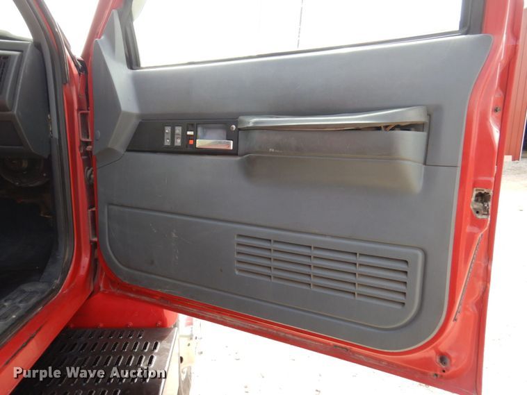 image for item DM6184 1998 GMC C6500  rollback truck