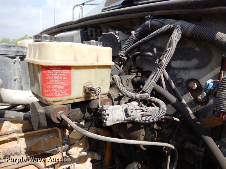 image for item DM6184 1998 GMC C6500  rollback truck