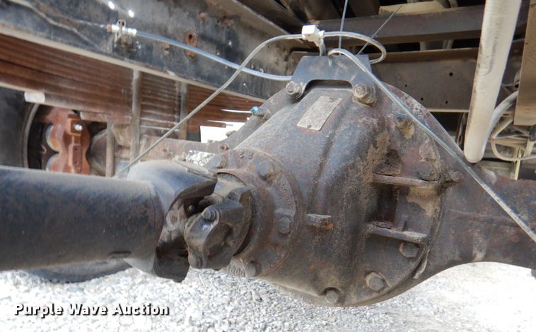 image for item DM6184 1998 GMC C6500  rollback truck