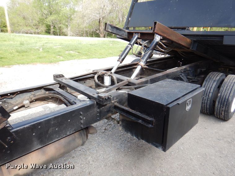 image for item DM6184 1998 GMC C6500  rollback truck