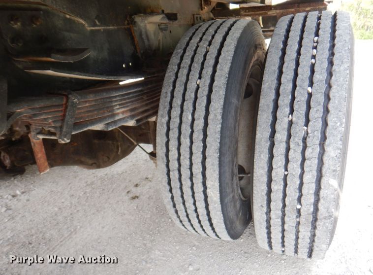 image for item DM6184 1998 GMC C6500  rollback truck