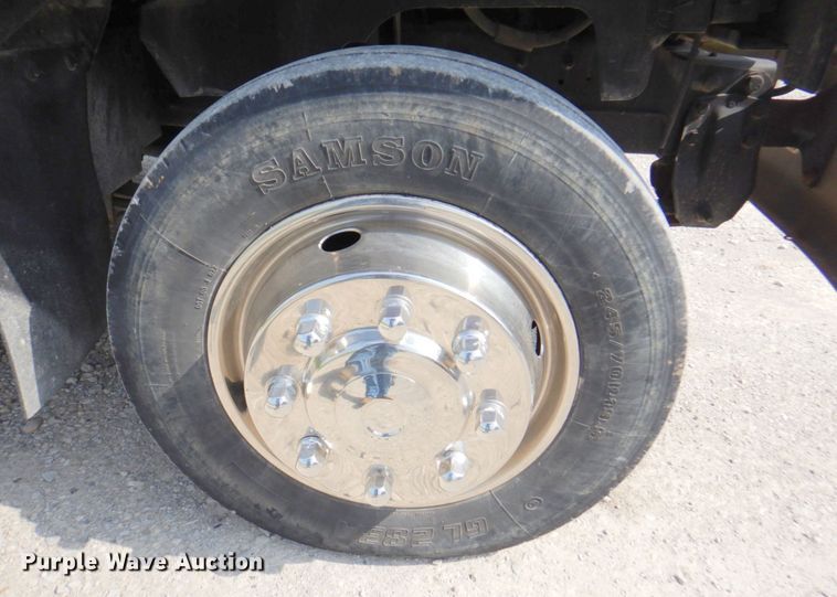 image for item DM6184 1998 GMC C6500  rollback truck