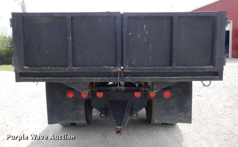 image for item DM6187 1996 International 4900  dump flatbed truck