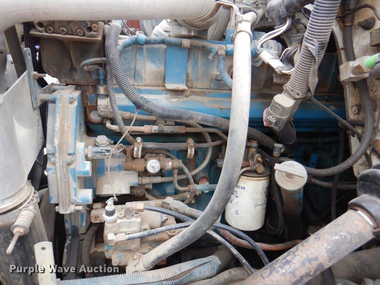 image for item DM6187 1996 International 4900  dump flatbed truck