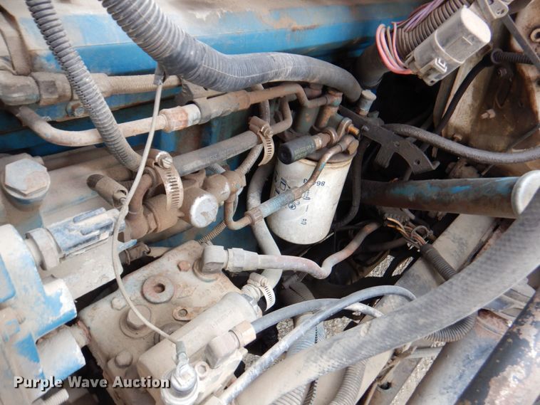 image for item DM6187 1996 International 4900  dump flatbed truck