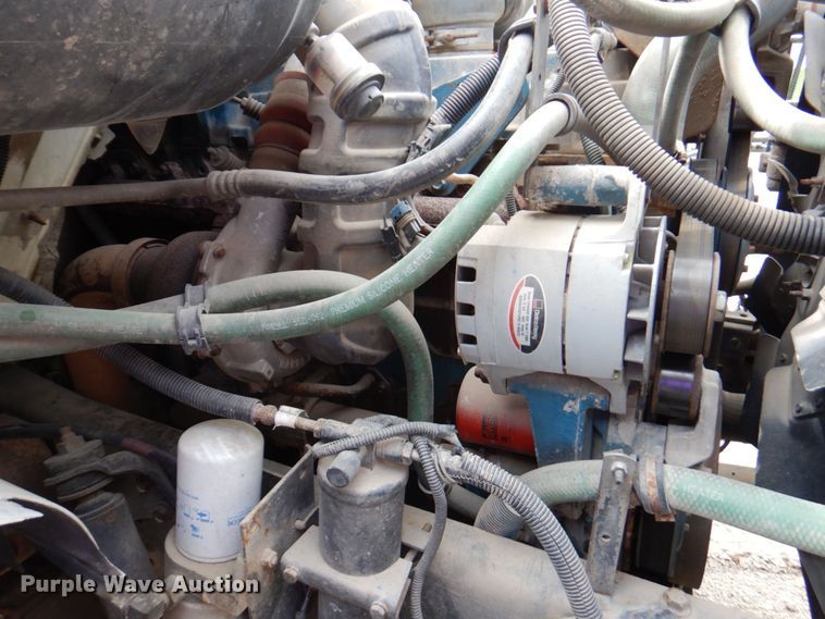 image for item DM6187 1996 International 4900  dump flatbed truck