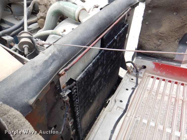 image for item DM6187 1996 International 4900  dump flatbed truck