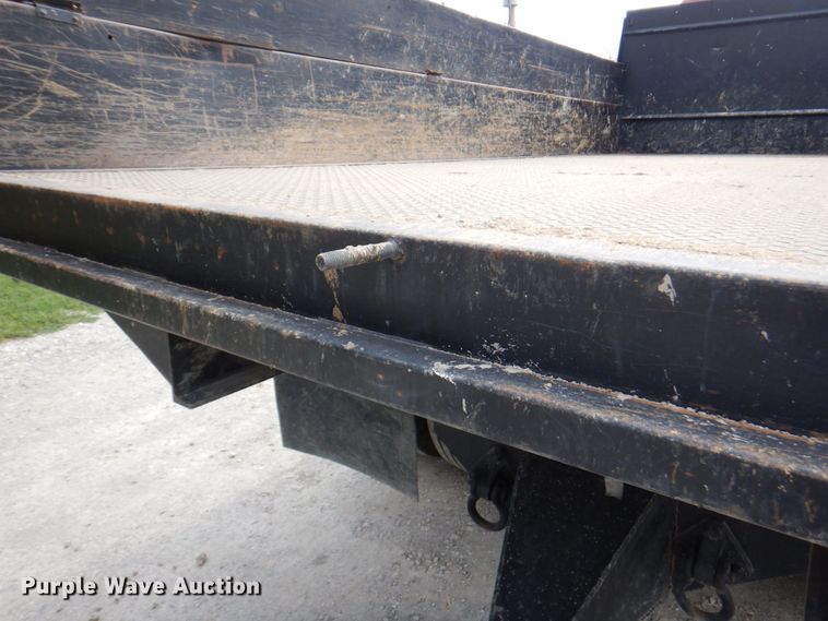 image for item DM6187 1996 International 4900  dump flatbed truck
