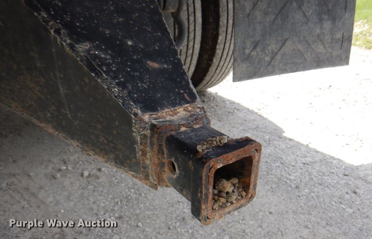 image for item DM6187 1996 International 4900  dump flatbed truck