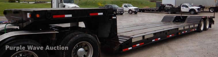 image for item DM7317 1998 Trail King TK70HDG-452  lowboy equipment trailer