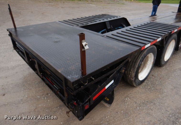 image for item DM7317 1998 Trail King TK70HDG-452  lowboy equipment trailer