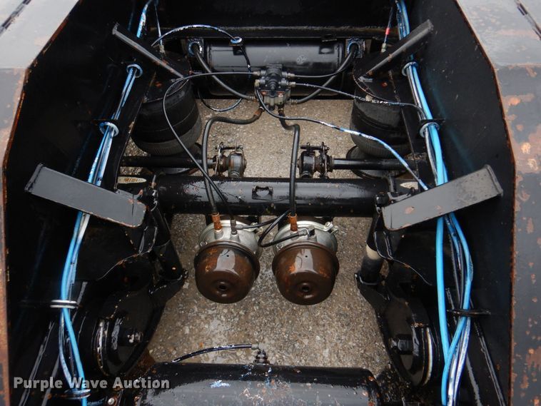 image for item DM7317 1998 Trail King TK70HDG-452  lowboy equipment trailer