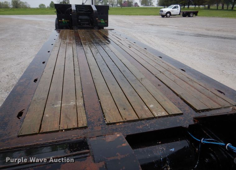 image for item DM7317 1998 Trail King TK70HDG-452  lowboy equipment trailer