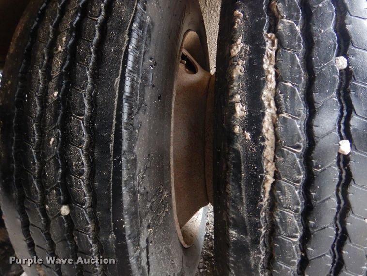 image for item DM7317 1998 Trail King TK70HDG-452  lowboy equipment trailer