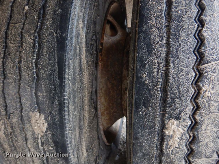 image for item DM7317 1998 Trail King TK70HDG-452  lowboy equipment trailer