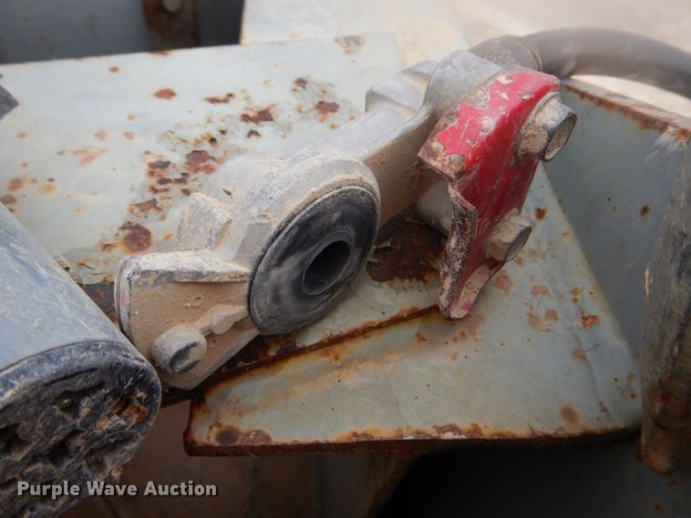 image for item DM7334 2008 Interstate 40DLA  equipment trailer