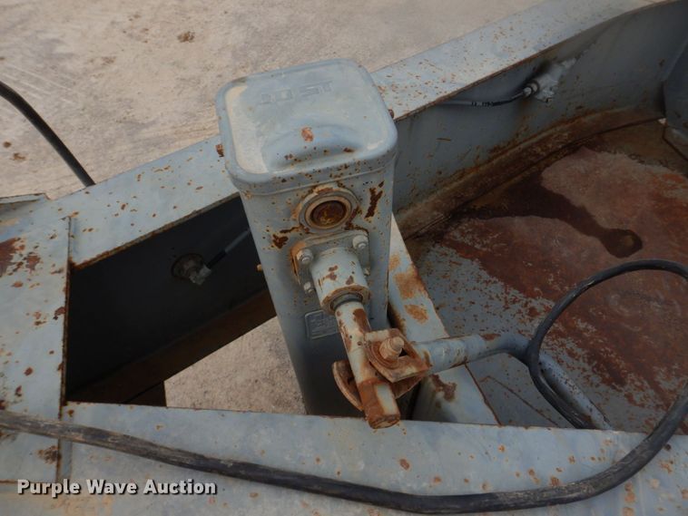 image for item DM7334 2008 Interstate 40DLA  equipment trailer