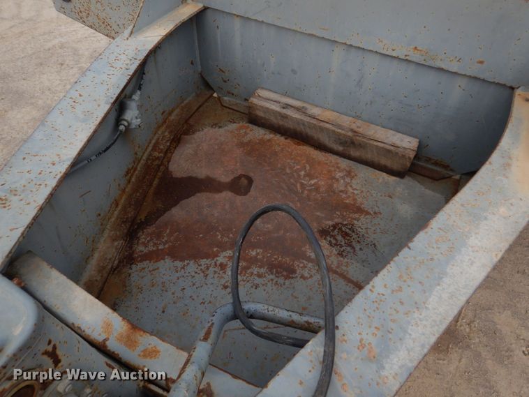 image for item DM7334 2008 Interstate 40DLA  equipment trailer