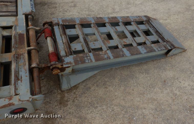 image for item DM7334 2008 Interstate 40DLA  equipment trailer