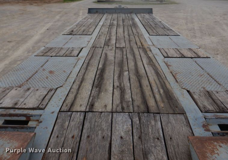 image for item DM7334 2008 Interstate 40DLA  equipment trailer