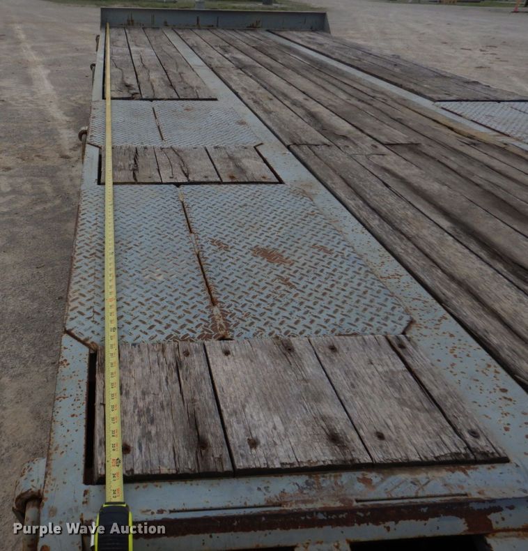 image for item DM7334 2008 Interstate 40DLA  equipment trailer