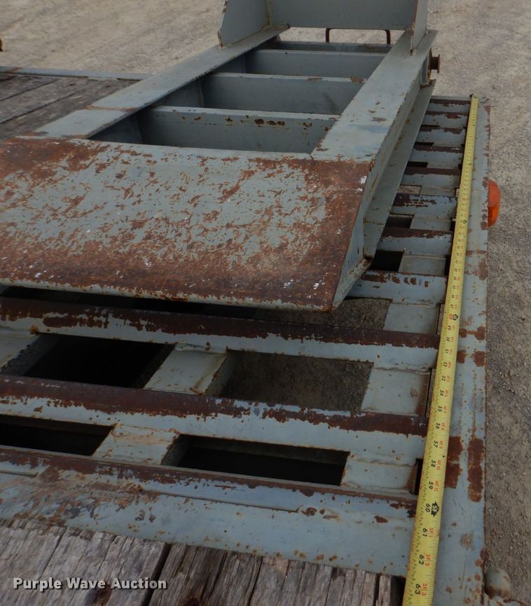 image for item DM7334 2008 Interstate 40DLA  equipment trailer