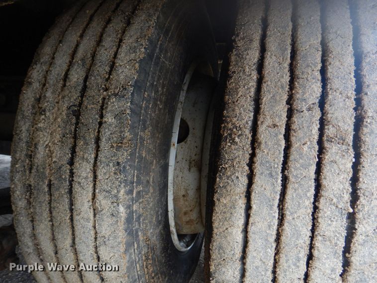 image for item DM7334 2008 Interstate 40DLA  equipment trailer