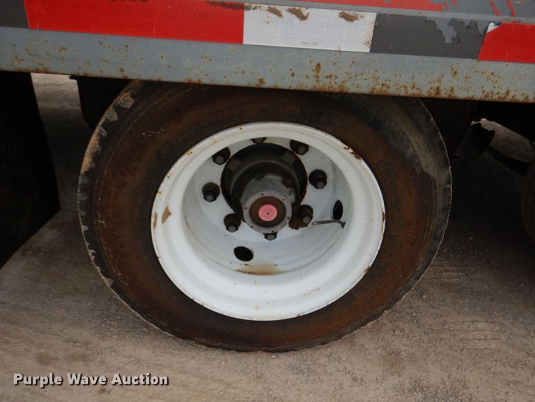 image for item DM7334 2008 Interstate 40DLA  equipment trailer