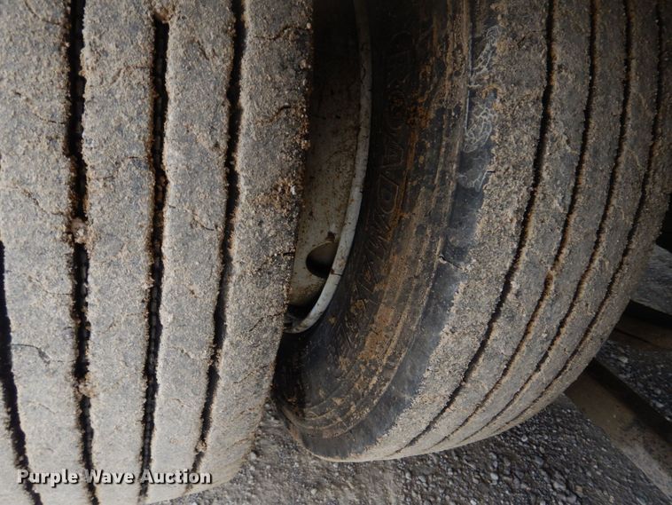 image for item DM7334 2008 Interstate 40DLA  equipment trailer