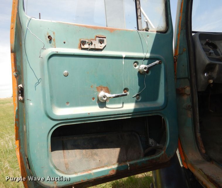 image for item DN1505 1971 Ford 750  semi truck