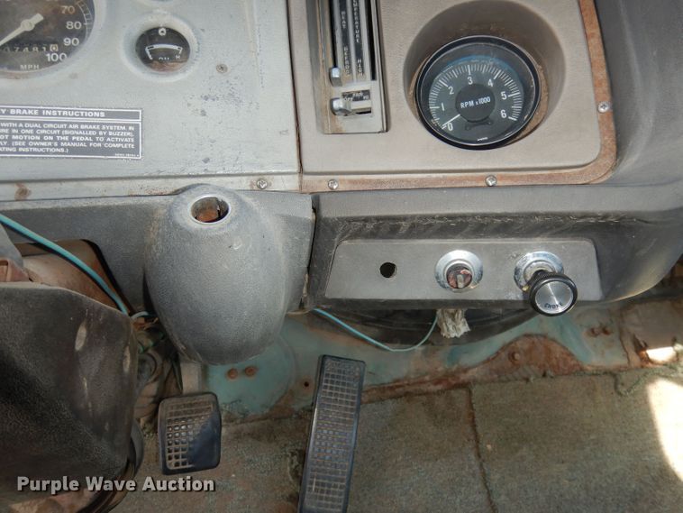 image for item DN1505 1971 Ford 750  semi truck