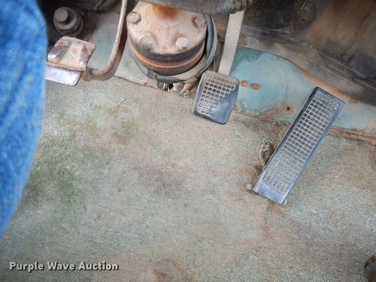 image for item DN1505 1971 Ford 750  semi truck