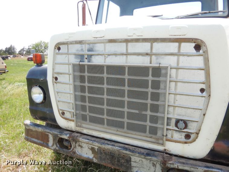 image for item DN1505 1971 Ford 750  semi truck
