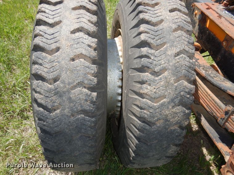 image for item DN1505 1971 Ford 750  semi truck