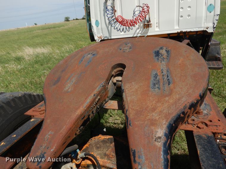 image for item DN1505 1971 Ford 750  semi truck