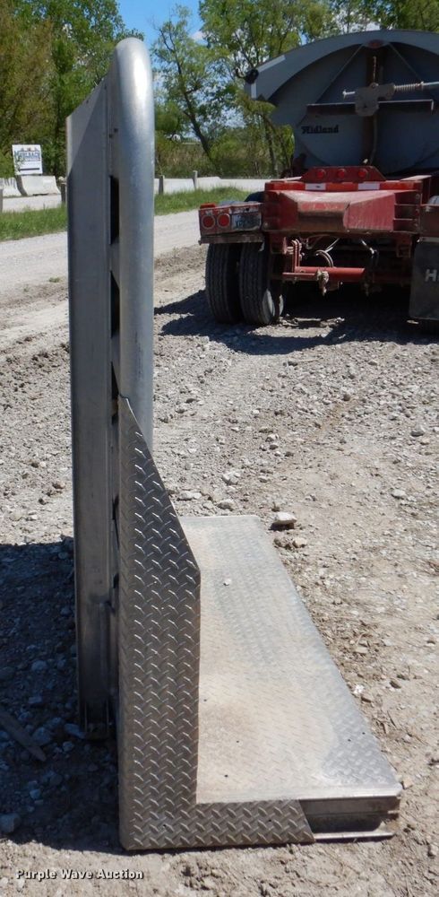 image for item DN7403 Merritt  aluminum headache rack