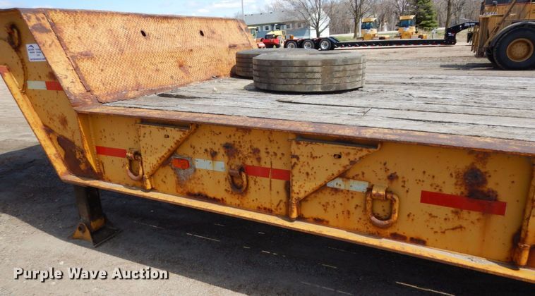 image for item DR0350 1979 HFTH  drop deck equipment trailer