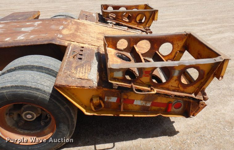 image for item DR0350 1979 HFTH  drop deck equipment trailer