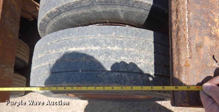 image for item DR0350 1979 HFTH  drop deck equipment trailer