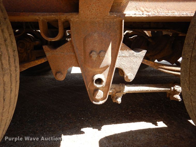 image for item DR0350 1979 HFTH  drop deck equipment trailer