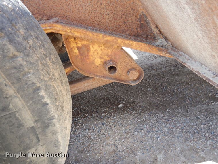 image for item DR0350 1979 HFTH  drop deck equipment trailer