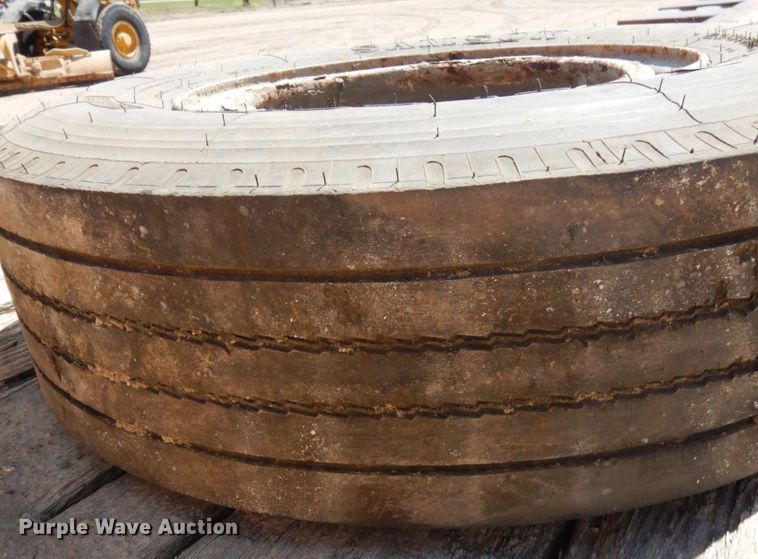 image for item DR0350 1979 HFTH  drop deck equipment trailer