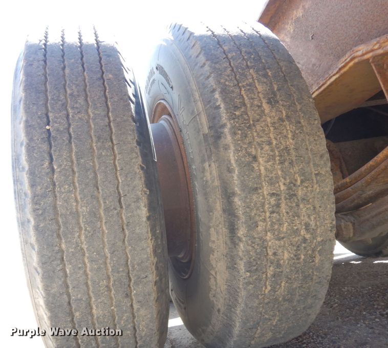 image for item DR0350 1979 HFTH  drop deck equipment trailer