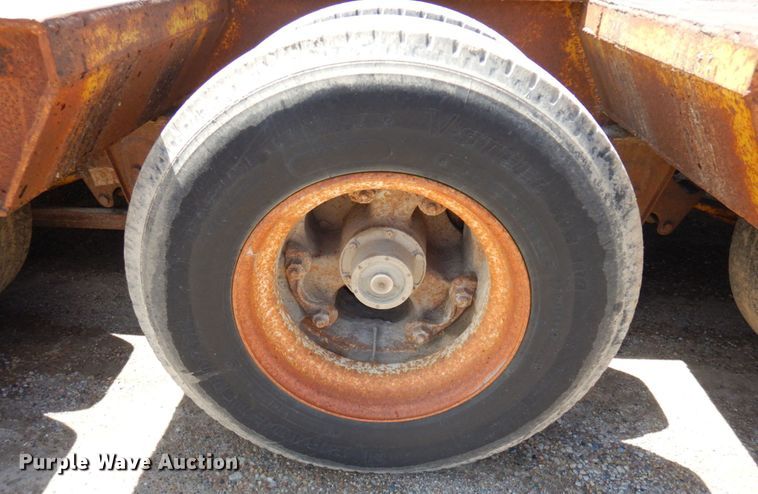 image for item DR0350 1979 HFTH  drop deck equipment trailer