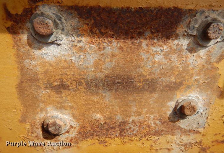 image for item DR0350 1979 HFTH  drop deck equipment trailer