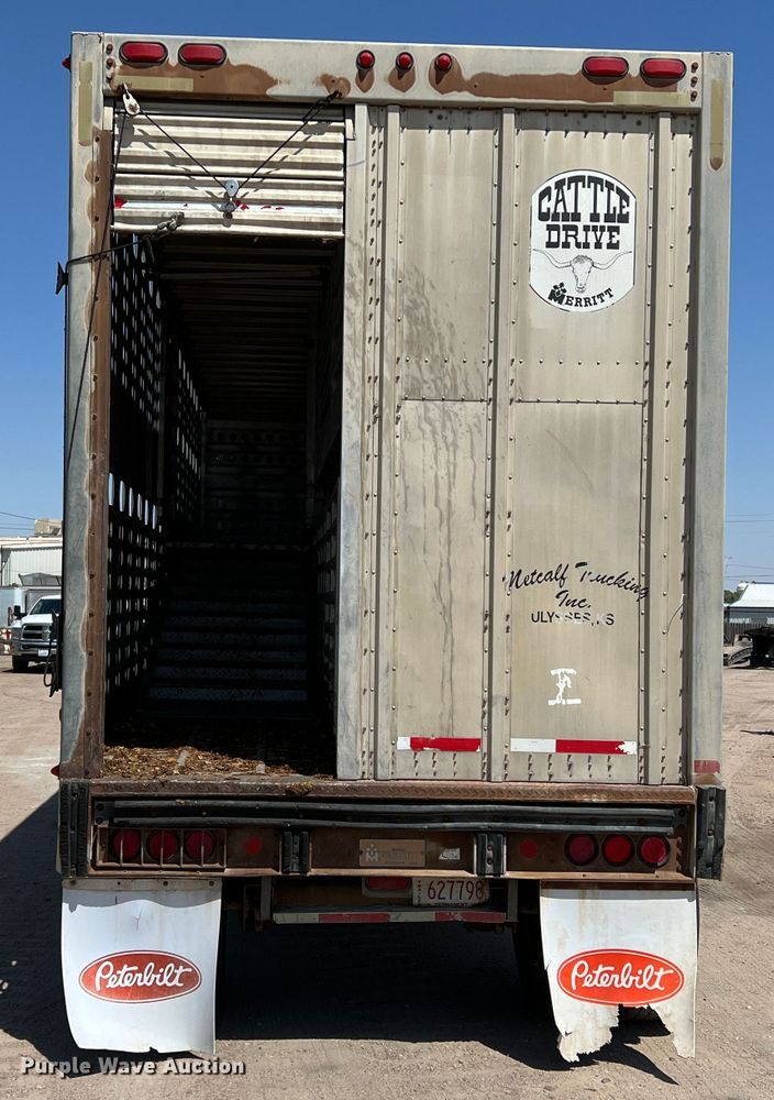 image for item DR1368 2005 Merritt  livestock trailer